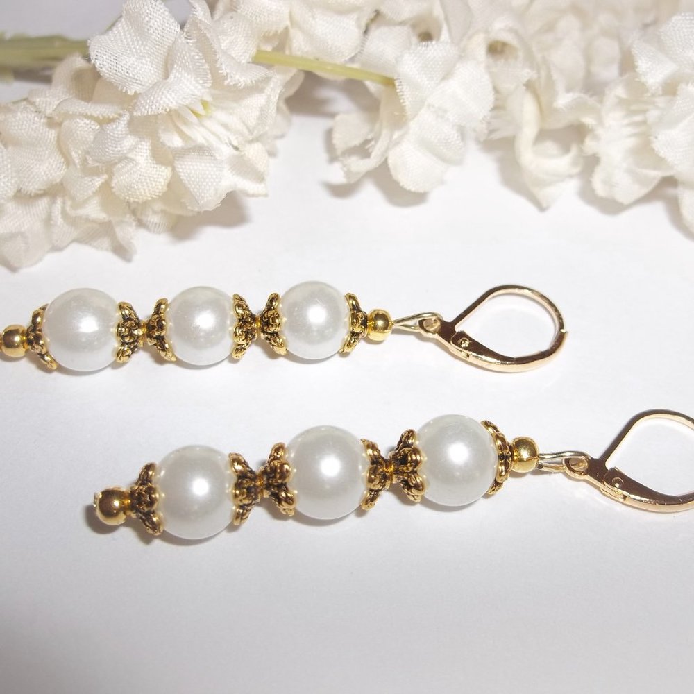 Earring, Pearl Earring, White and Gold Earring, White Earring, Earring Set 7899 - Picture 4 of 8